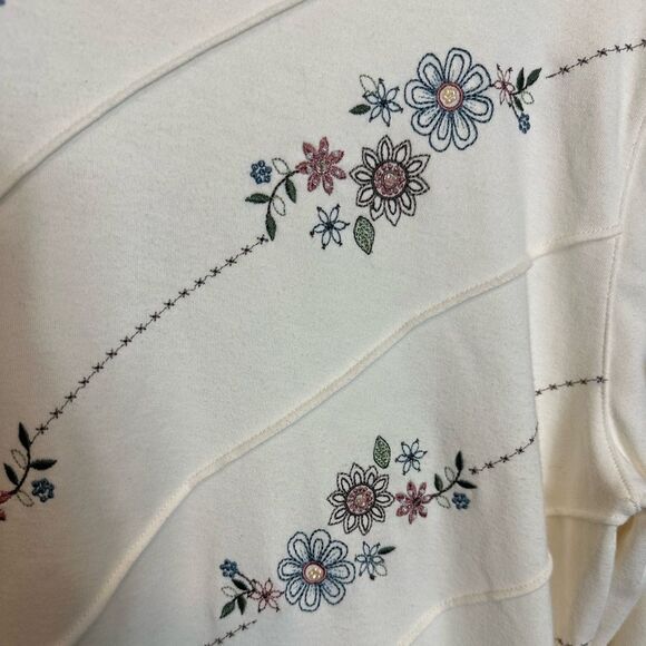 Vintage Alfred Dunner Floral Embellished Sweatshirt - Picture 3 of 15